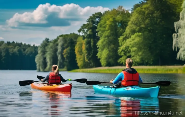 리투아니아 유학생 생활 - **Lithuanian Culinary Discovery:** Two cheerful female university students, one Lithuanian and one i... 리투아니아 유학생 생활 - **Lithuanian Culinary Discovery:** Two cheerful female university students, one Lithuanian and one i...